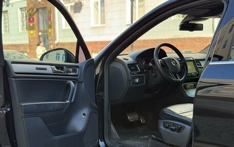 Volkswagen Touareg III, 2011 год, 2 399 999 рублей, 25 фотография