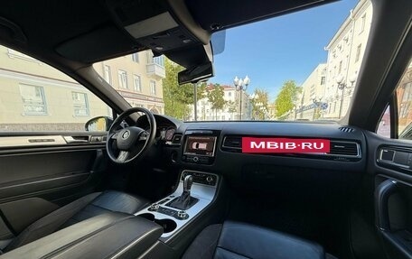 Volkswagen Touareg III, 2011 год, 2 399 999 рублей, 39 фотография