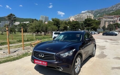 Infiniti QX70, 2014 год, 3 000 000 рублей, 1 фотография
