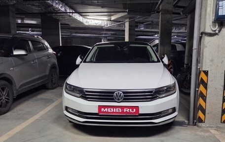 Volkswagen Passat B8 рестайлинг, 2018 год, 2 650 000 рублей, 1 фотография