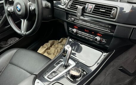 BMW 5 серия, 2016 год, 1 800 000 рублей, 12 фотография