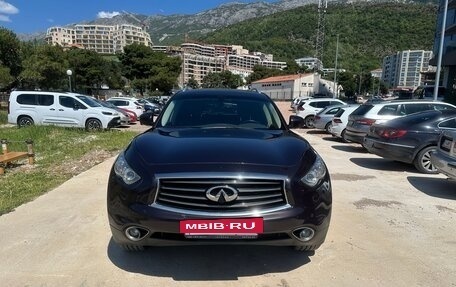 Infiniti QX70, 2014 год, 3 000 000 рублей, 2 фотография