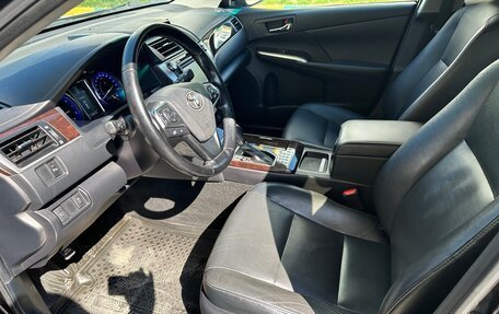 Toyota Camry, 2016 год, 1 990 000 рублей, 13 фотография