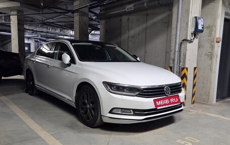 Volkswagen Passat B8 рестайлинг, 2018 год, 2 650 000 рублей, 2 фотография