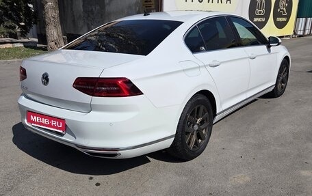 Volkswagen Passat B8 рестайлинг, 2018 год, 2 650 000 рублей, 3 фотография