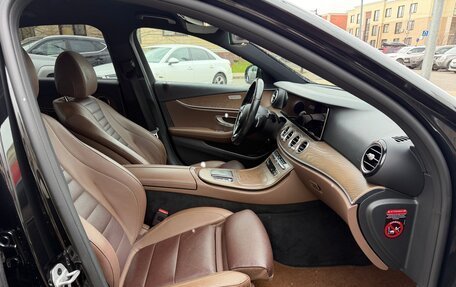 Mercedes-Benz E-Класс, 2020 год, 2 930 000 рублей, 10 фотография
