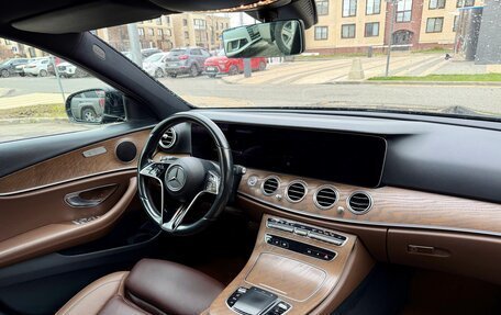 Mercedes-Benz E-Класс, 2020 год, 2 930 000 рублей, 9 фотография