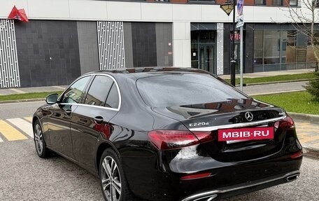 Mercedes-Benz E-Класс, 2020 год, 2 930 000 рублей, 5 фотография