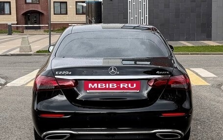 Mercedes-Benz E-Класс, 2020 год, 2 930 000 рублей, 4 фотография