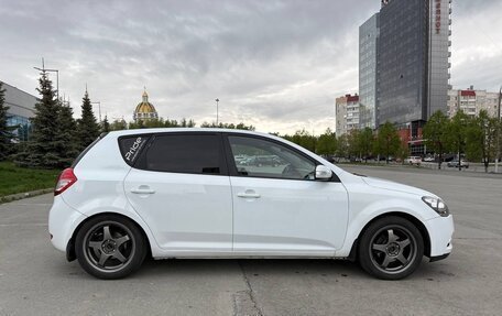 KIA cee'd I рестайлинг, 2011 год, 650 000 рублей, 8 фотография