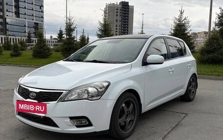 KIA cee'd I рестайлинг, 2011 год, 650 000 рублей, 3 фотография