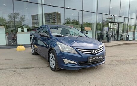 Hyundai Solaris II рестайлинг, 2015 год, 799 800 рублей, 3 фотография