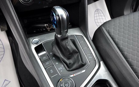 Volkswagen Tiguan II, 2017 год, 1 950 000 рублей, 13 фотография
