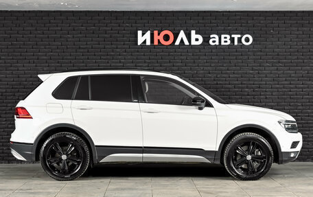 Volkswagen Tiguan II, 2019 год, 2 680 000 рублей, 10 фотография
