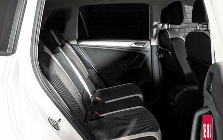 Volkswagen Tiguan II, 2019 год, 2 680 000 рублей, 20 фотография