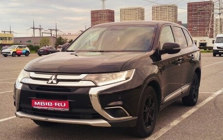 Mitsubishi Outlander III рестайлинг 3, 2017 год, 1 350 000 рублей, 1 фотография