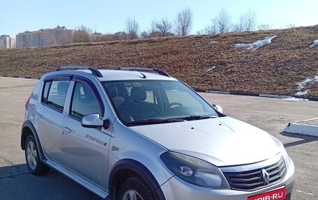 Renault Sandero I, 2013 год, 550 000 рублей, 1 фотография
