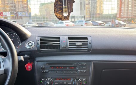 BMW 1 серия, 2006 год, 785 000 рублей, 14 фотография