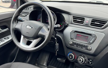 KIA Rio III рестайлинг, 2013 год, 880 000 рублей, 19 фотография