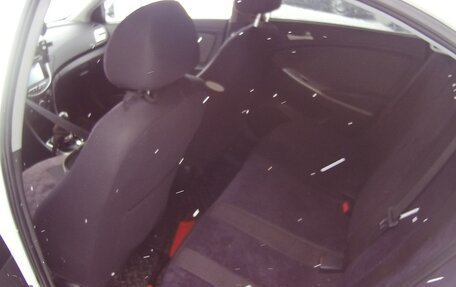 Hyundai Solaris II рестайлинг, 2011 год, 485 000 рублей, 22 фотография