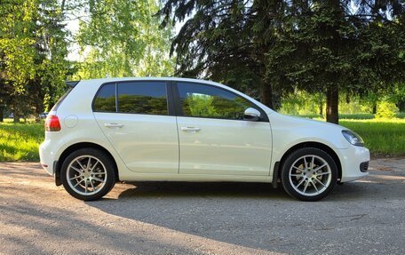 Volkswagen Golf VI, 2010 год, 900 000 рублей, 2 фотография