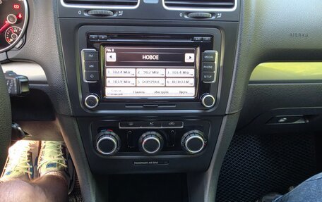 Volkswagen Golf VI, 2010 год, 900 000 рублей, 16 фотография
