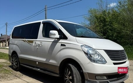 Hyundai Grand Starex Grand Starex I рестайлинг 2, 2015 год, 2 350 000 рублей, 33 фотография