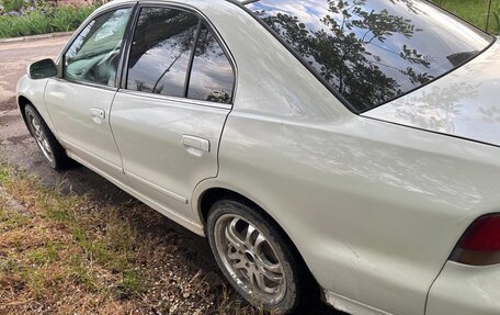 Mitsubishi Galant VIII, 2001 год, 300 000 рублей, 6 фотография