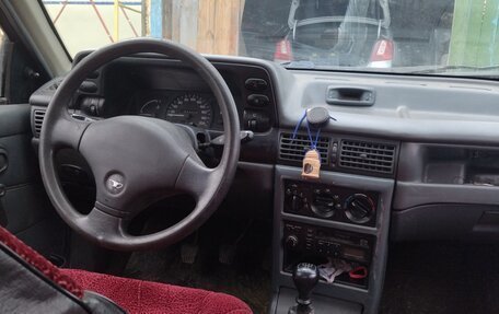 Daewoo Nexia I рестайлинг, 2005 год, 100 000 рублей, 4 фотография