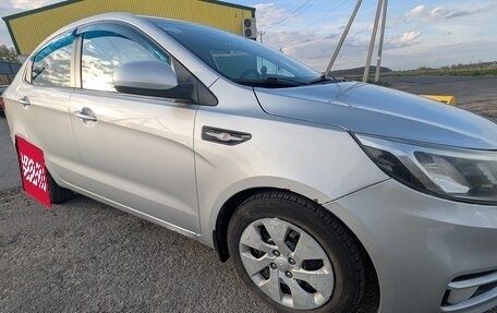 KIA Rio III рестайлинг, 2016 год, 990 000 рублей, 11 фотография