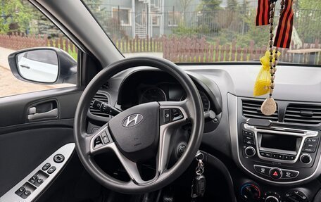 Hyundai Solaris II рестайлинг, 2015 год, 920 000 рублей, 6 фотография