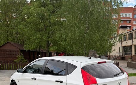 Hyundai Solaris II рестайлинг, 2015 год, 920 000 рублей, 14 фотография