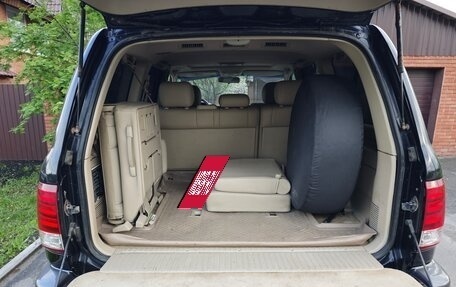 Toyota Land Cruiser 100 рестайлинг 2, 2005 год, 2 100 000 рублей, 8 фотография