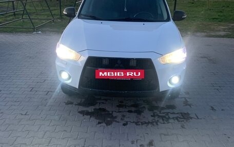 Mitsubishi Outlander III рестайлинг 3, 2012 год, 1 400 000 рублей, 2 фотография