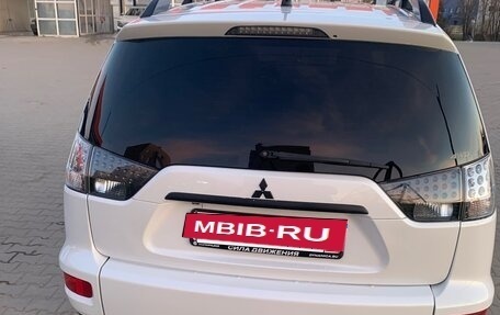 Mitsubishi Outlander III рестайлинг 3, 2012 год, 1 400 000 рублей, 7 фотография