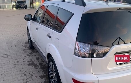 Mitsubishi Outlander III рестайлинг 3, 2012 год, 1 400 000 рублей, 8 фотография