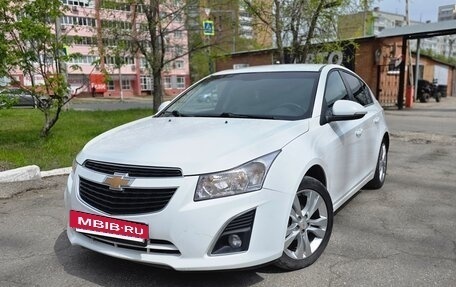 Chevrolet Cruze II, 2014 год, 820 000 рублей, 3 фотография