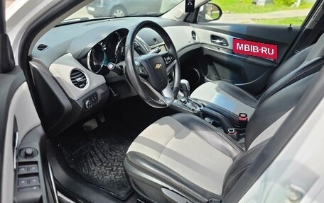 Chevrolet Cruze II, 2014 год, 820 000 рублей, 10 фотография