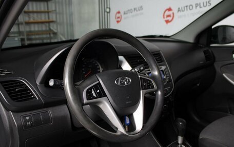 Hyundai Solaris II рестайлинг, 2013 год, 700 000 рублей, 7 фотография