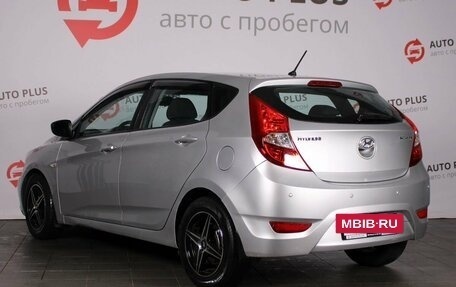 Hyundai Solaris II рестайлинг, 2013 год, 700 000 рублей, 2 фотография