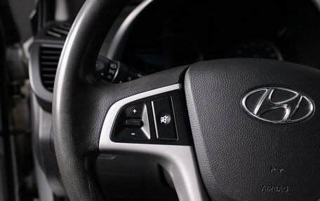 Hyundai Solaris II рестайлинг, 2013 год, 700 000 рублей, 14 фотография