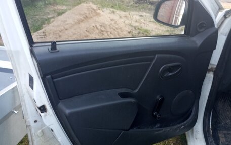Renault Logan I, 2013 год, 320 000 рублей, 8 фотография
