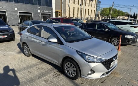 Hyundai Solaris II рестайлинг, 2021 год, 1 790 000 рублей, 5 фотография