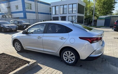 Hyundai Solaris II рестайлинг, 2021 год, 1 790 000 рублей, 6 фотография