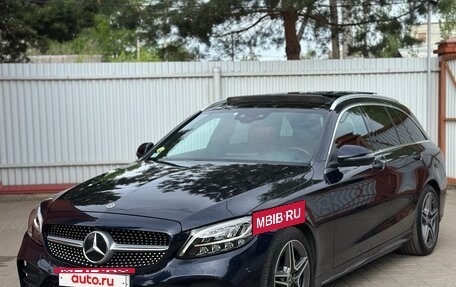 Mercedes-Benz C-Класс, 2019 год, 3 300 000 рублей, 2 фотография