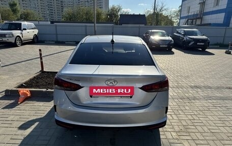 Hyundai Solaris II рестайлинг, 2021 год, 1 790 000 рублей, 4 фотография