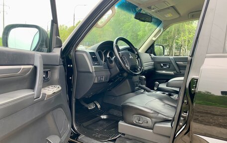 Mitsubishi Pajero IV, 2013 год, 2 935 000 рублей, 13 фотография