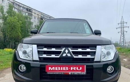 Mitsubishi Pajero IV, 2013 год, 2 935 000 рублей, 9 фотография