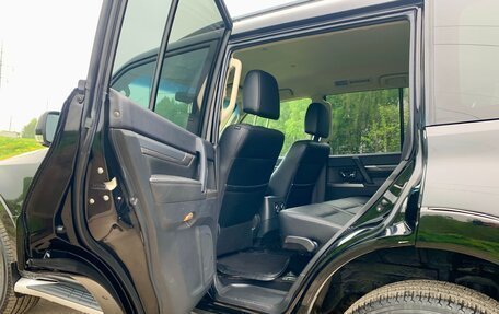 Mitsubishi Pajero IV, 2013 год, 2 935 000 рублей, 22 фотография