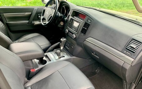 Mitsubishi Pajero IV, 2013 год, 2 935 000 рублей, 19 фотография